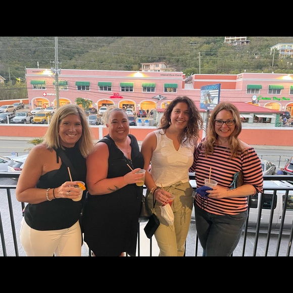 Meet your Posher, Christine - Picture 5 of 11